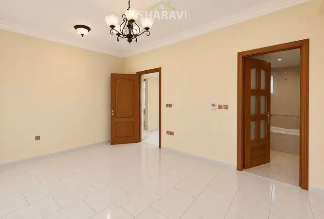 137010573 - Property Image 3