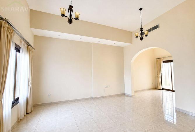 137010573 - Property Image 2