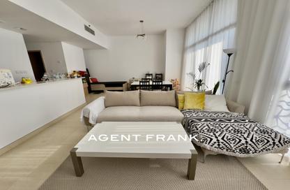 Apartment - 2 Bedrooms - 3 Bathrooms for rent in Iris Amber - Al Jaddaf - Dubai