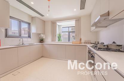Villa - 4 - 6 for sale in South Bay 1 - South Bay - Residential District - Dubai South (Dubai World Central) - Dubai