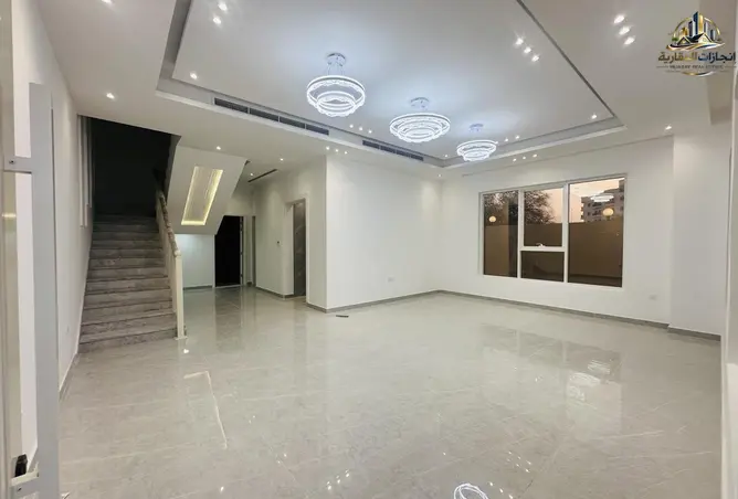 161873946 - Property Image 3