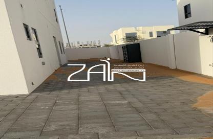 فيلا - 4 غرف نوم - 6 حمامات للبيع في في الريمان 2 - الشامخة - أبوظبي