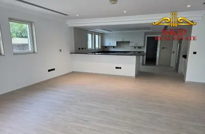 Villa - 4 Bedrooms - 6 Bathrooms for rent in Regional Large - Regional - Jumeirah Park - Dubai