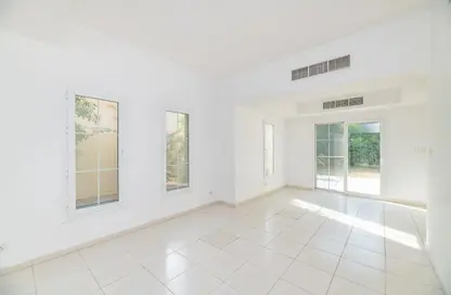 Villa - 3 Bedrooms - 3 Bathrooms for rent in Springs 14 - The Springs - Dubai