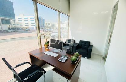 Office Space - Studio - 1 Bathroom for rent in Red Avenue - Al Garhoud - Dubai