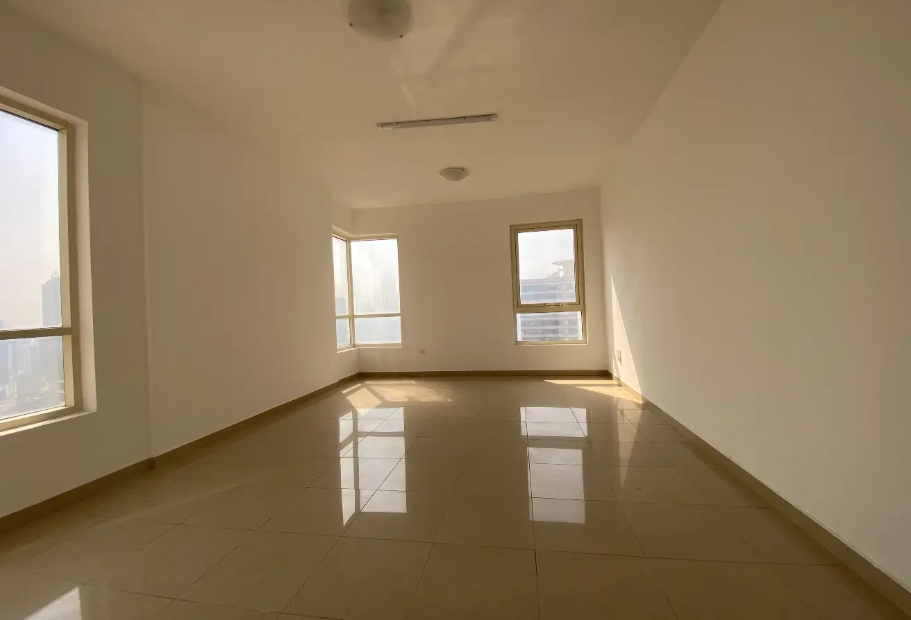 165582398 - Property Main Image