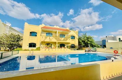 Villa - 3 - 4 for rent in Umm Suqeim 2 - Umm Suqeim - Dubai