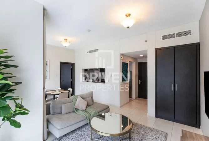 102820988 - Property Image 2
