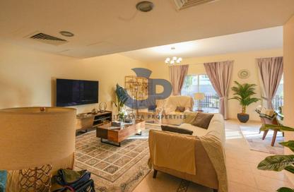 Villa - 4 - 5 for rent in Seashore - Rabdan - Abu Dhabi