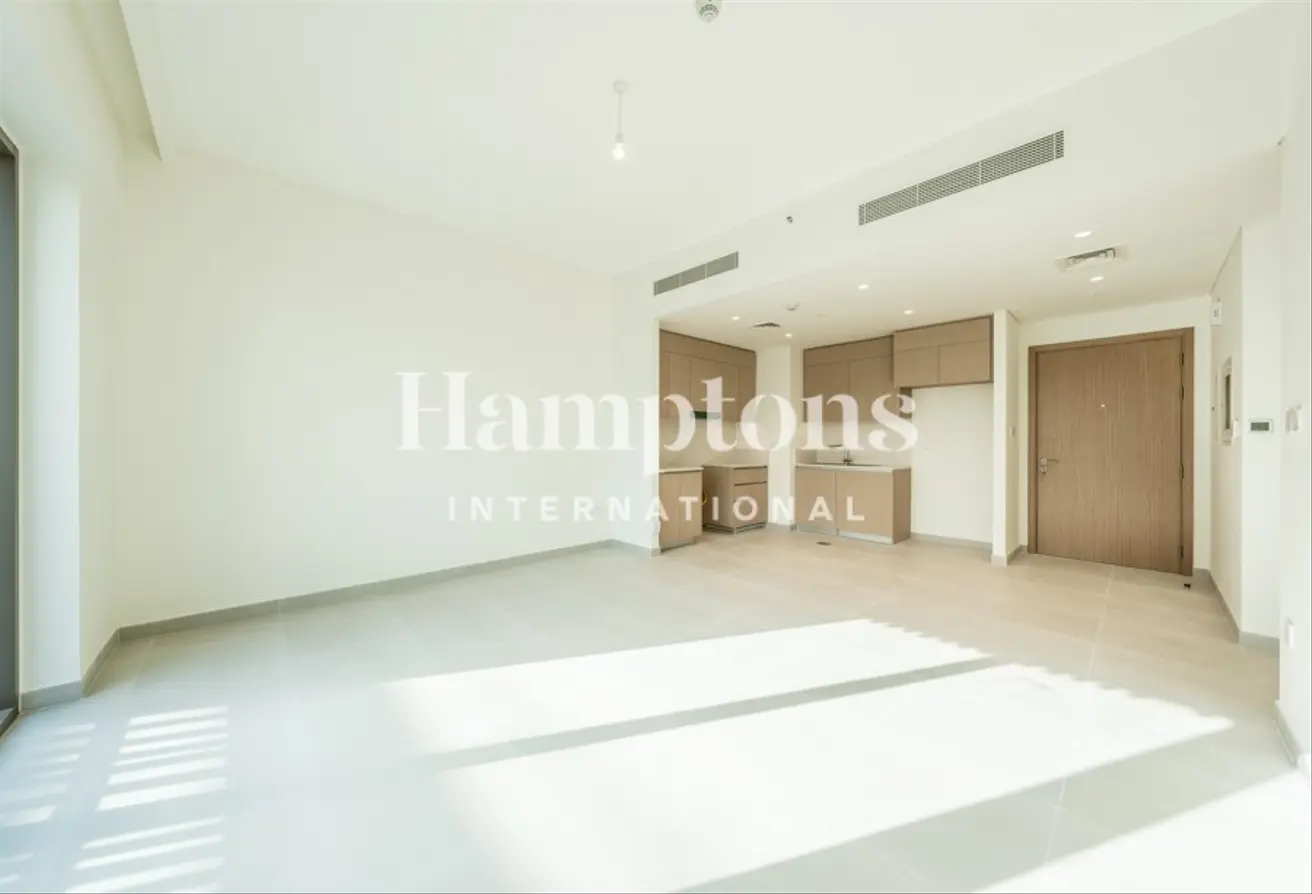 151893000 - Property Main Image