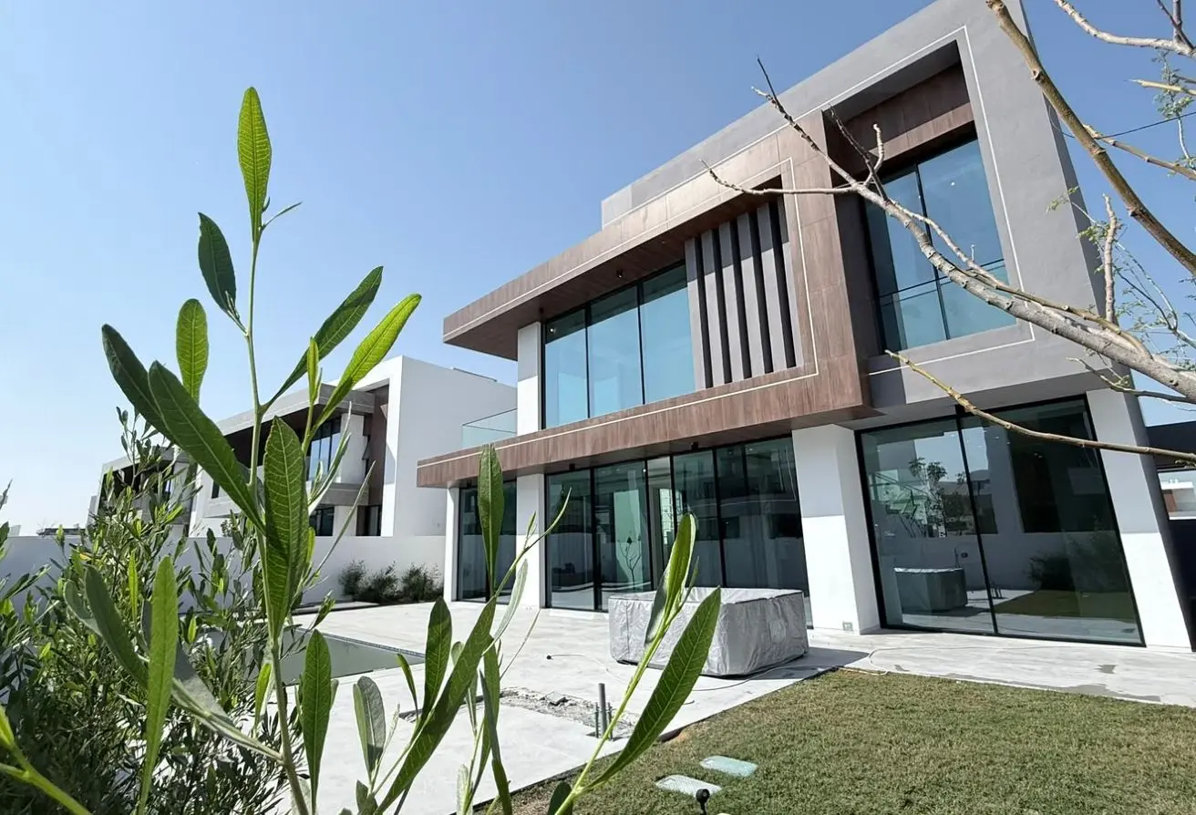 151373603 - Property Main Image