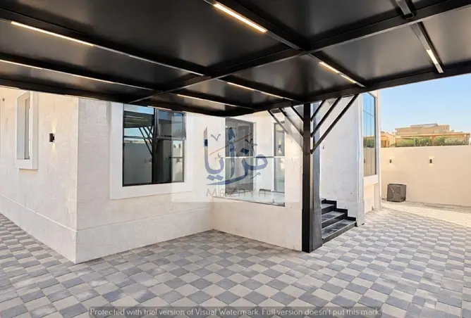 145990305 - Property Image 2