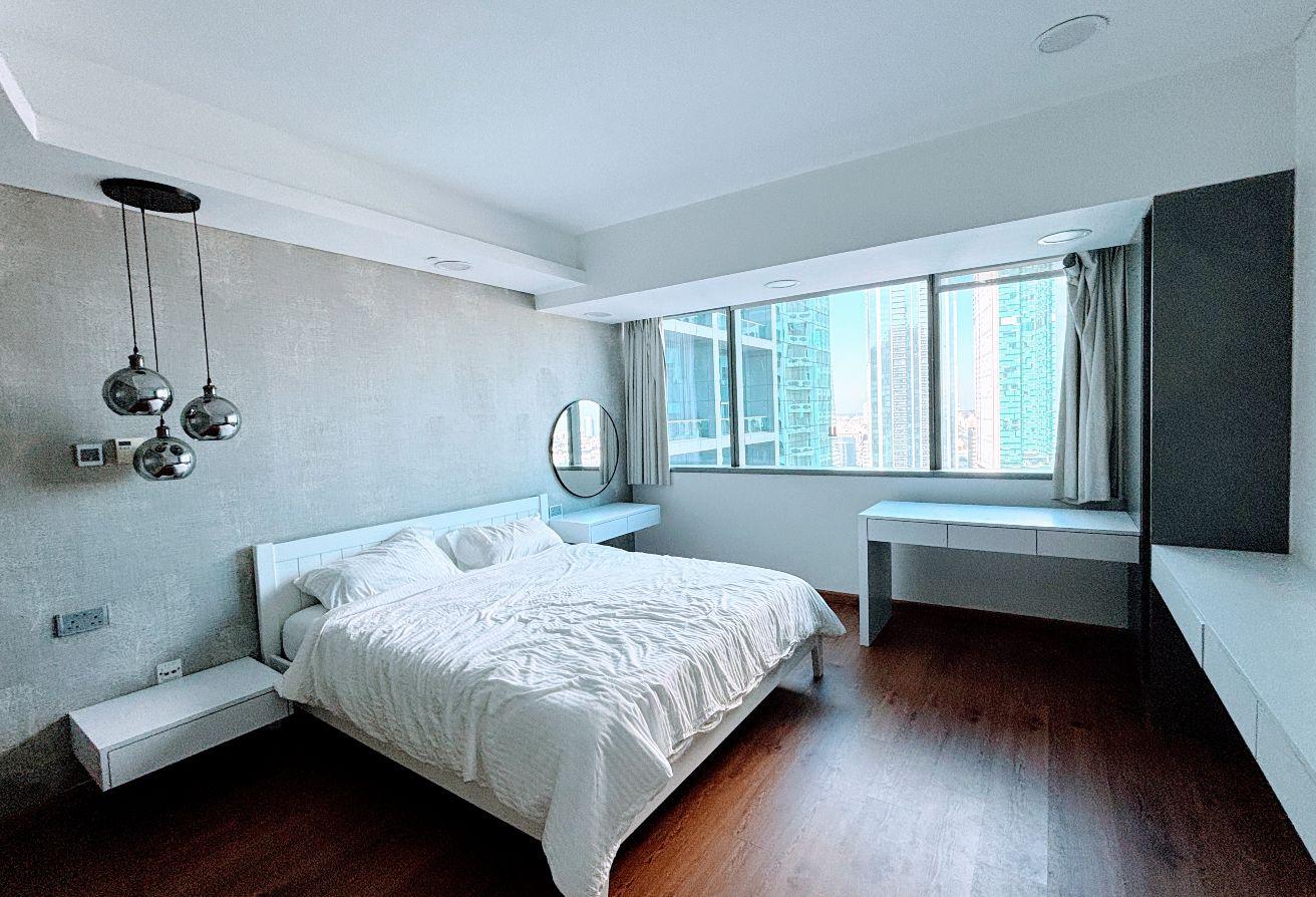 Upgraded Simplex | Furnished | Vacant photo 17
