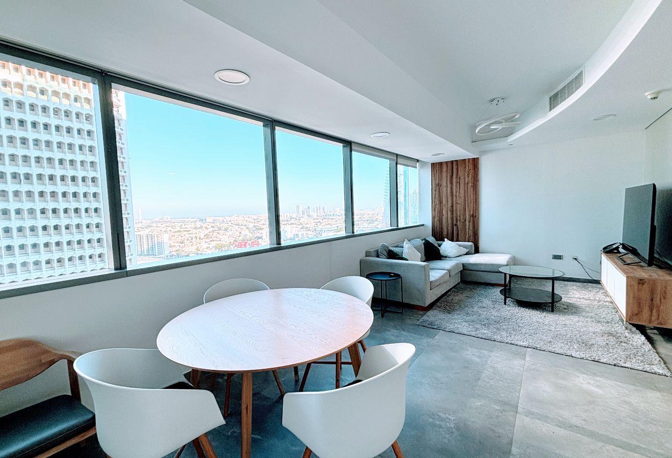 Upgraded Simplex | Furnished | Vacant photo 8
