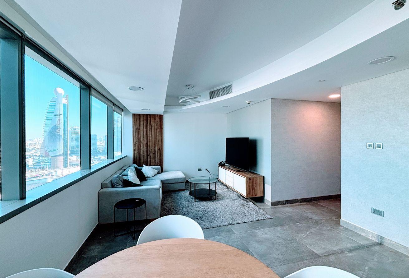 Upgraded Simplex | Furnished | Vacant photo 4