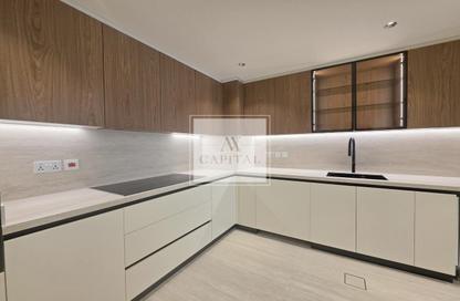 Apartment - 2 Bedrooms - 2 Bathrooms for rent in Al Hamri - Shoreline Apartments - Palm Jumeirah - Dubai