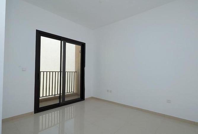 70704139 - Property Image 3