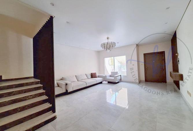 74632792 - Property Image 3