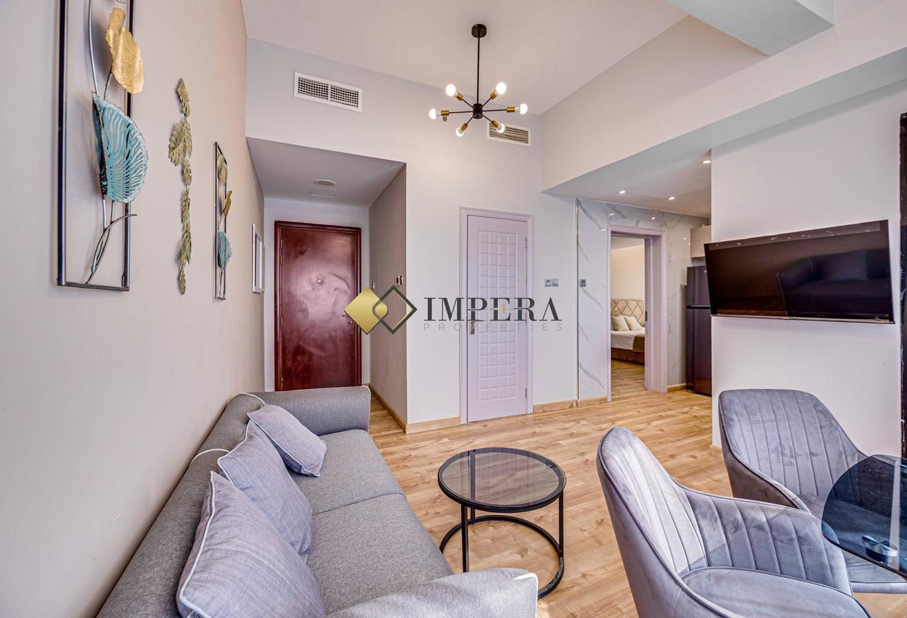 UPGRADED | FURNISHED | VACANT | MARINA photo 7