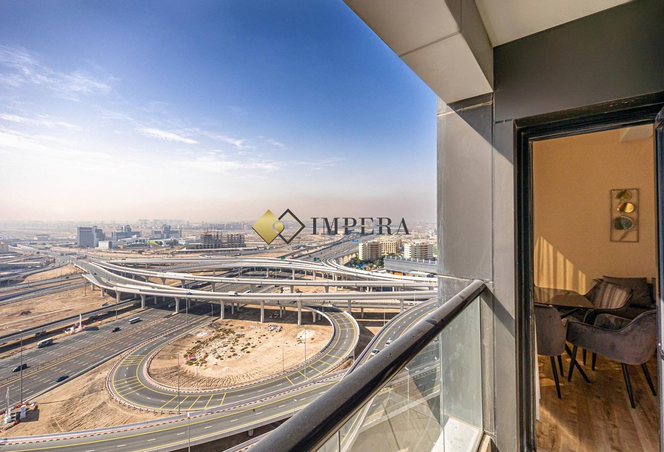 UPGRADED | FURNISHED | VACANT | MARINA photo 11