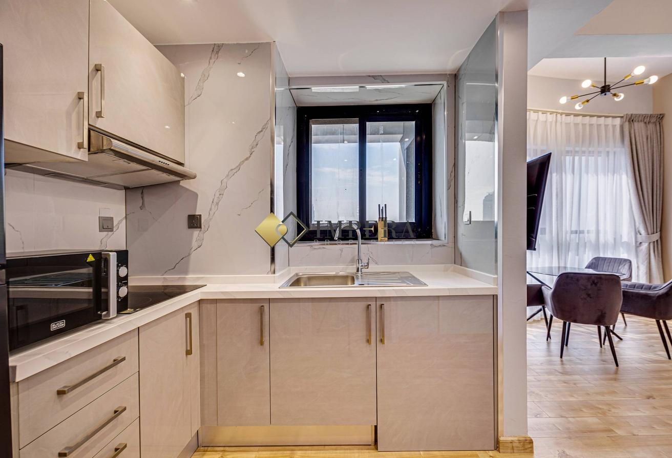 UPGRADED | FURNISHED | VACANT | MARINA photo 17