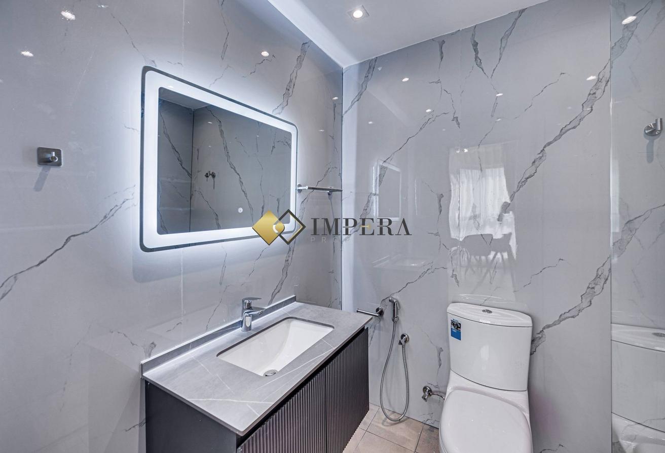 UPGRADED | FURNISHED | VACANT | MARINA photo 22
