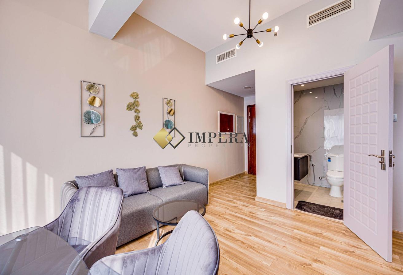 UPGRADED | FURNISHED | VACANT | MARINA photo 15