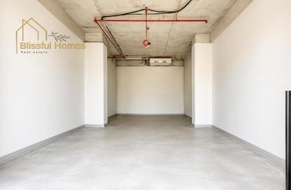 Shop - Studio for rent in Pearls by Vision - Dubai Silicon Oasis - Dubai
