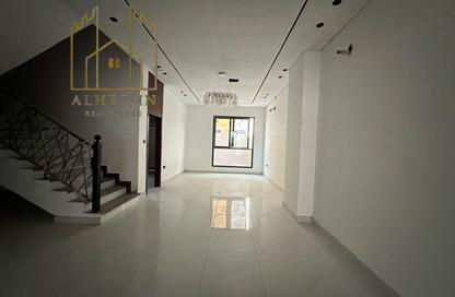 Villa - 3 - 5 for sale in Al Helio Downtown - Al Helio - Ajman