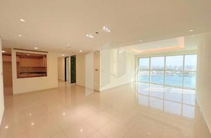 Apartment - 3 Bedrooms - 4 Bathrooms for sale in RAK Tower - Marina Square - Al Reem Island - Abu Dhabi Apartment - 3 Bedrooms - 4 Bathrooms for sale in RAK Tower - Marina Square - Al Reem Island - Abu Dhabi