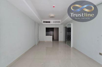 Apartment - 2 Bedrooms - 3 Bathrooms for sale in Gulfa Towers - Al Rashidiya 1 - Al Rashidiya - Ajman