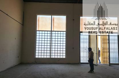 Warehouse - Studio - 1 Bathroom for rent in Umm Al Thuoob - Umm Al Quwain