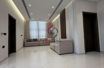Villa - 4 - 6 for sale in Alreeman - Al Shamkha - Abu Dhabi Villa - 4 - 6 for sale in Alreeman - Al Shamkha - Abu Dhabi