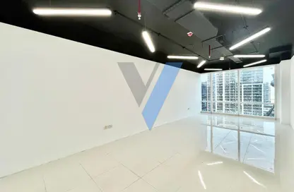 مكتب - استوديو - 1 حمام للايجار في برج تماني - الخليج التجاري - دبي