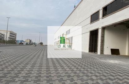 Warehouse - Studio - 1 Bathroom for rent in Umm Al Thuoob - Umm Al Quwain
