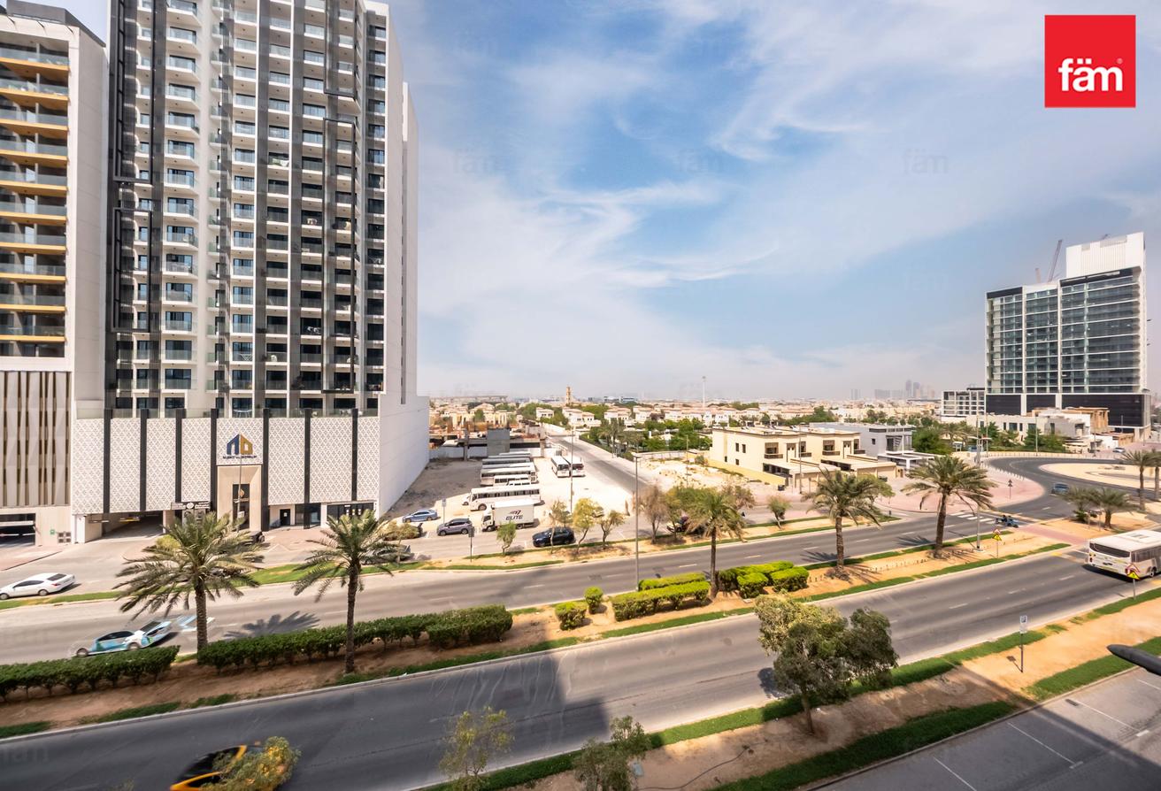 1BR | Prime Location |Huge Balcony photo 4