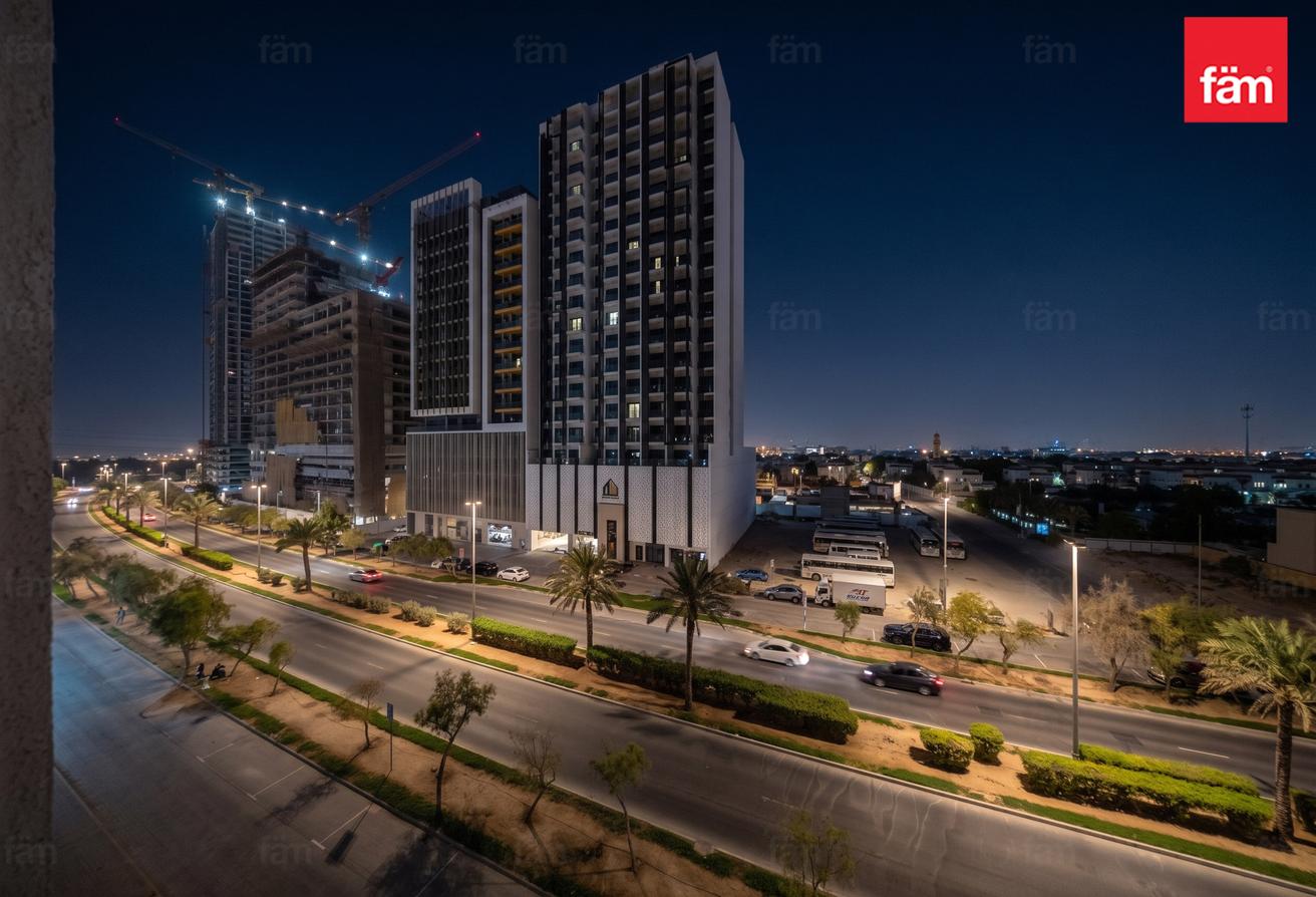 1BR | Prime Location |Huge Balcony photo 5