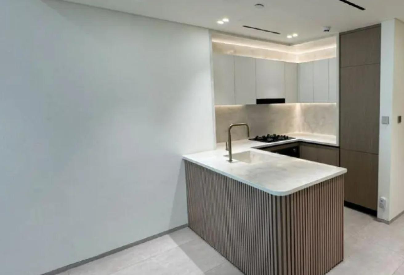 1BR SPACIOUS Prime Location Ready To Move...... photo 3