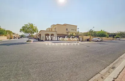 فيلا - 3 غرف نوم - 3 حمامات للبيع في الينابيع 12 - الينابيع - دبي