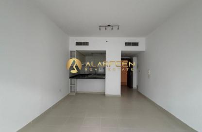 Apartment - 1 Bedroom - 2 Bathrooms for rent in Oxford Building - District 14 - Jumeirah Village Circle - Dubai
