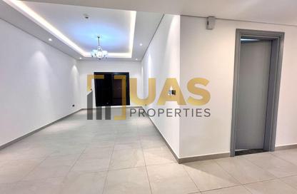 Apartment - 2 - 3 for rent in Al Hudaiba Mall - Al Hudaiba - Bur Dubai - Dubai