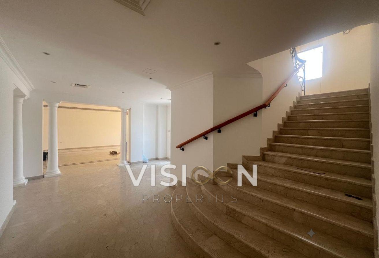 Elegant Villa | Private Pool | Prime Location photo 4