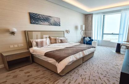 Apartment - Studio - 1 for rent in The Palm Tower - Palm Jumeirah - Dubai