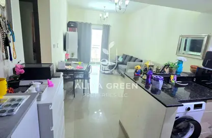 شقة - غرفة نوم - 2 حمامات للبيع في برج يونى استايت الرياضية - مدينة دبي الرياضية - دبي