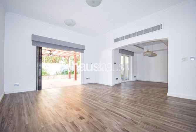 77376527 - Property Main Image