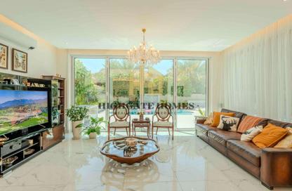 Villa - 4 Bedrooms - 5 Bathrooms for rent in Legacy Large - Legacy - Jumeirah Park - Dubai