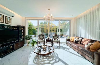 Villa - 4 Bedrooms - 5 Bathrooms for rent in Legacy Large - Legacy - Jumeirah Park - Dubai Villa - 4 Bedrooms - 5 Bathrooms for rent in Legacy Large - Legacy - Jumeirah Park - Dubai