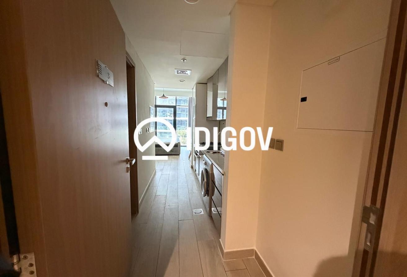 Furnished Studio | Balcony | ready to movin photo 3