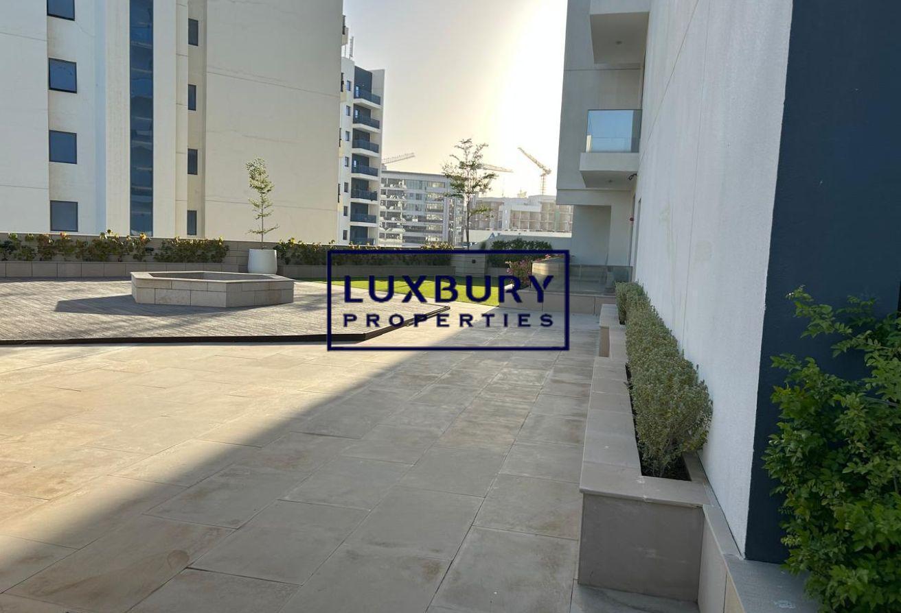 VASTU COMPLIANT | READY TO MOVE | BRAND NEW photo 8