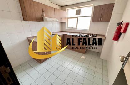 شقة - 2 غرف نوم - 2 حمامات للايجار في شارع التعاون الجديد - التعاون - الشارقة